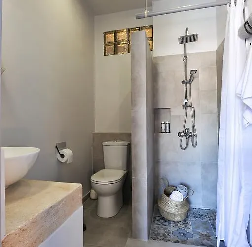 Alia Luxury