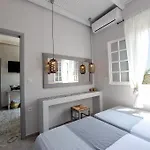 Alia Luxury * Γάιος