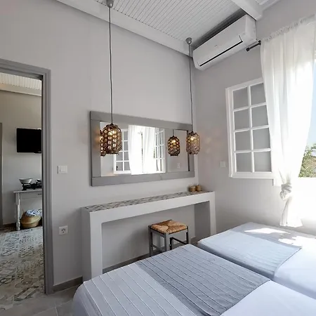 Alia Luxury * Gaios