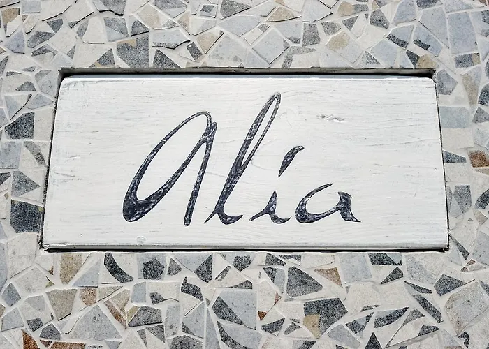 Alia Luxury